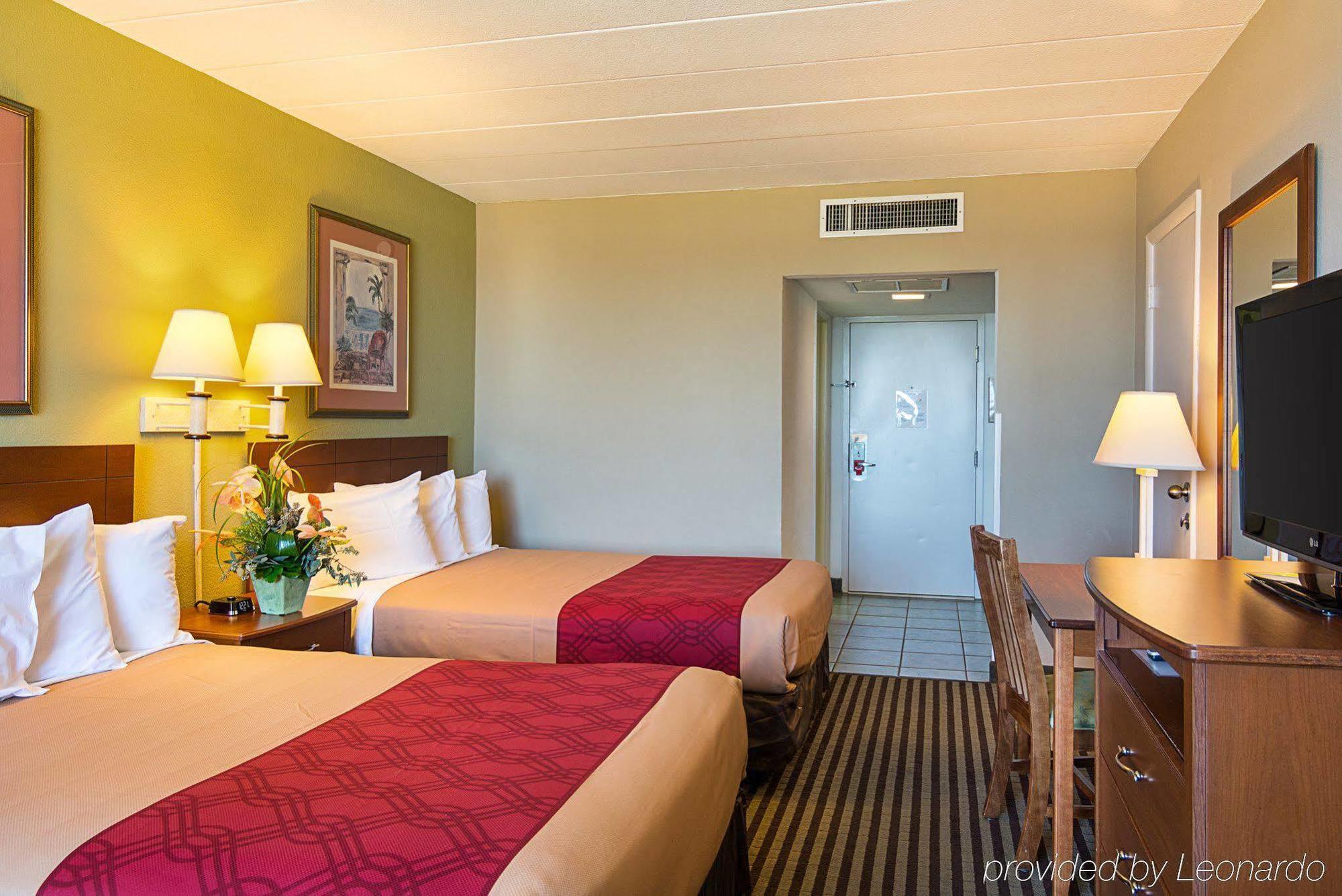Ocean27 Hotel Вирджиния-Бич Экстерьер фото