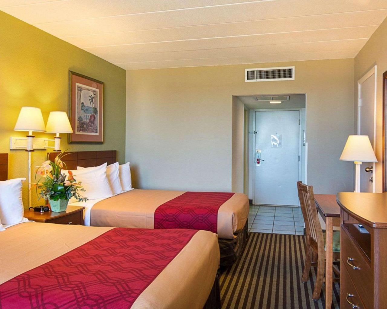 Ocean27 Hotel Вирджиния-Бич Экстерьер фото